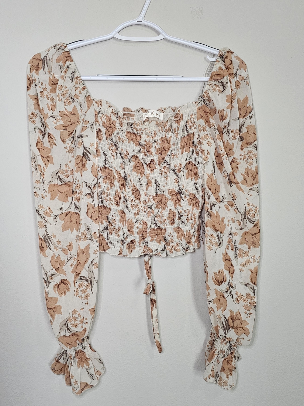 Floral Smocked Long-Sleeve Crop Top - Beige Floral